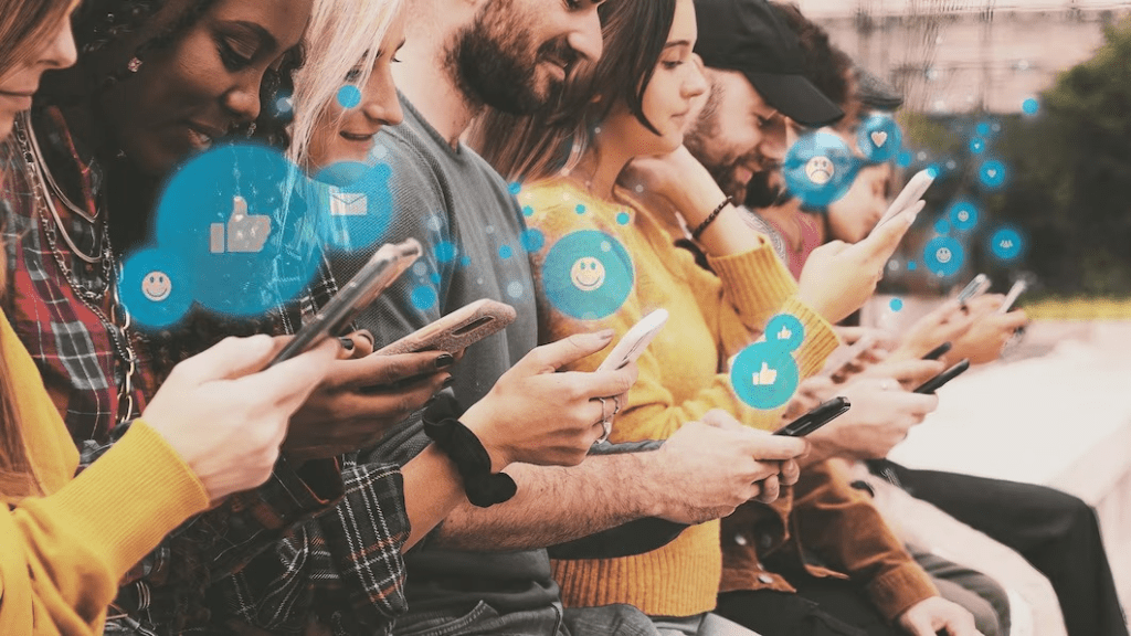 Community Management tunisie media web services 2